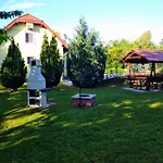 Prázdninový dům Csaladbarat A Badacsony Hegy Labanal Bl15