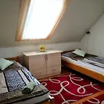 Csaladbarat A Badacsony Hegy Labanal Bl15 Prázdninový dům
