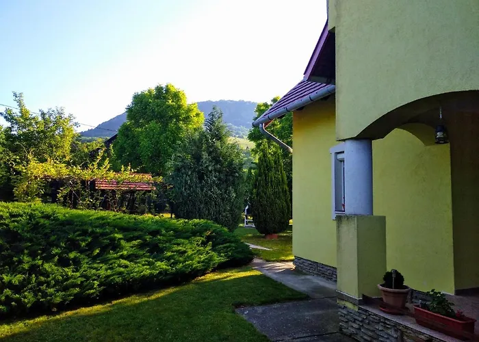 Csaladbarat A Badacsony Hegy Labanal Bl15 *