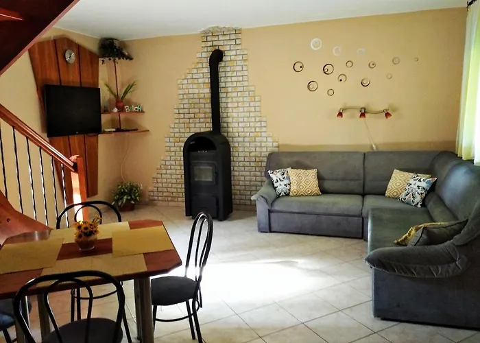 Csaladbarat A Badacsony Hegy Labanal Bl15