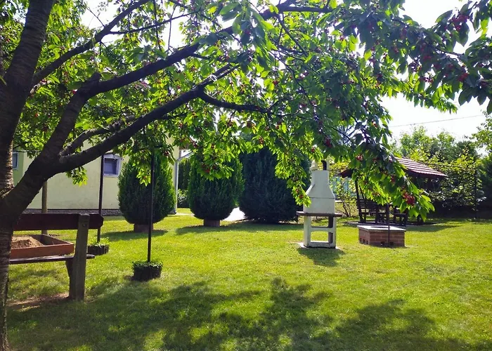 بيت للعطل Csaladbarat A Badacsony Hegy Labanal Bl15 باداتشونيتوماي