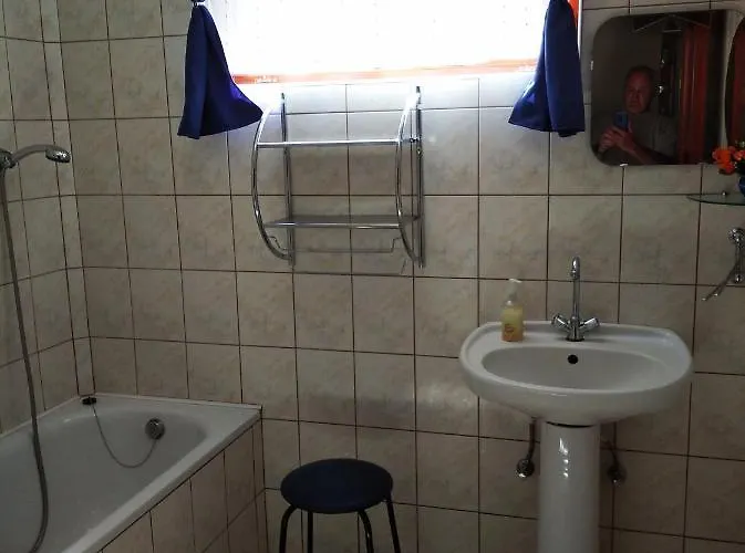 Csaladbarat A Badacsony Hegy Labanal Bl15 *